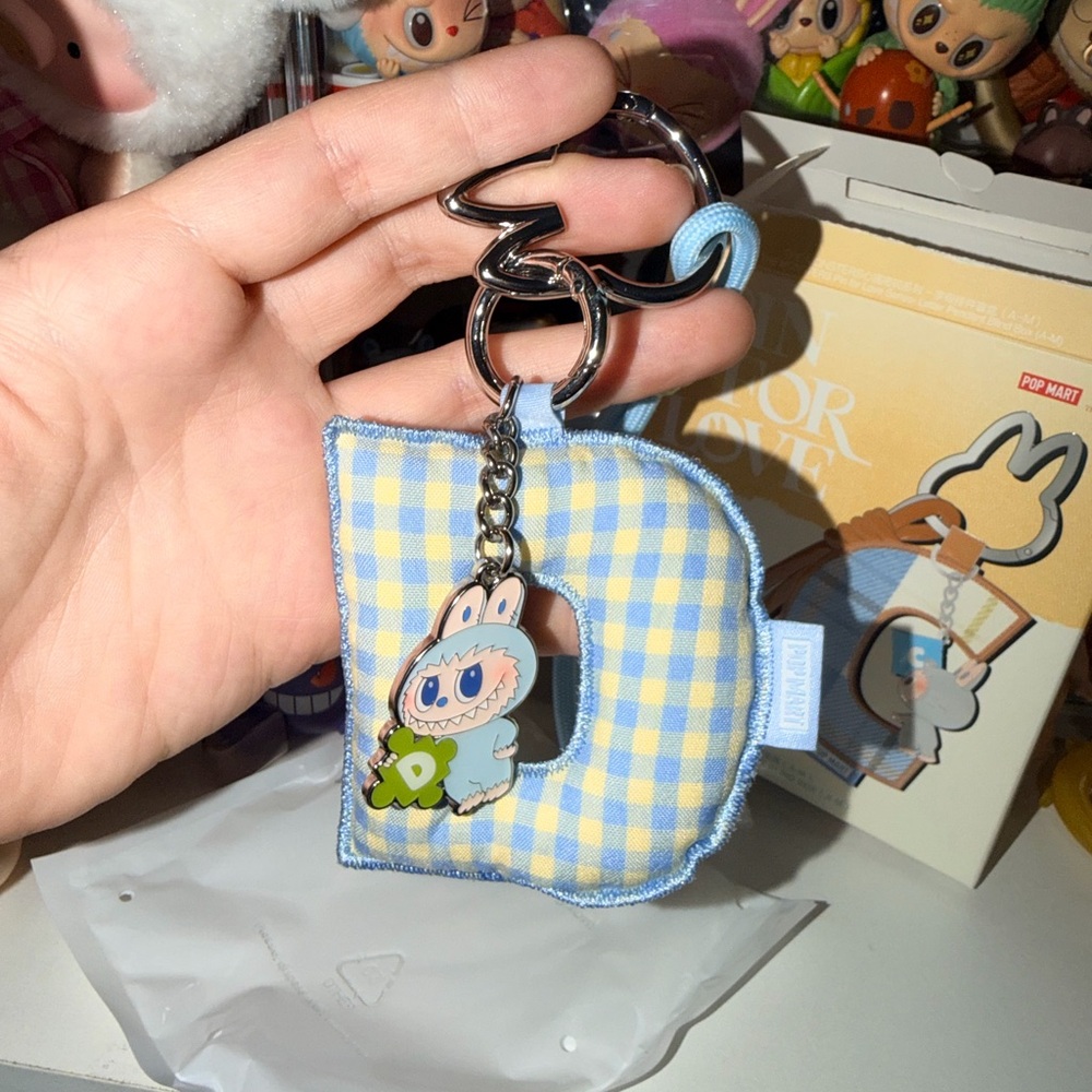 Pop Mart The Monsters – Pin for Love series Letter D pendant. - Picture 4 of 7